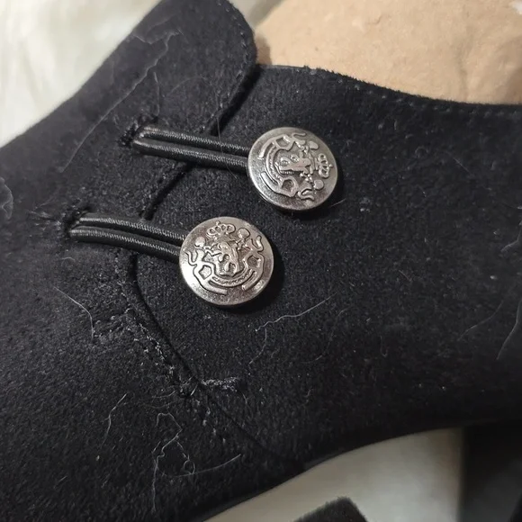 Chic, Very Chic! - Picture 7 of 10